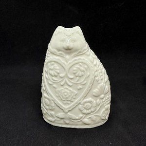 SOLD Porcelain Folk Art Floral Cat Figurine Flowers Heart Relief Embossed Gift